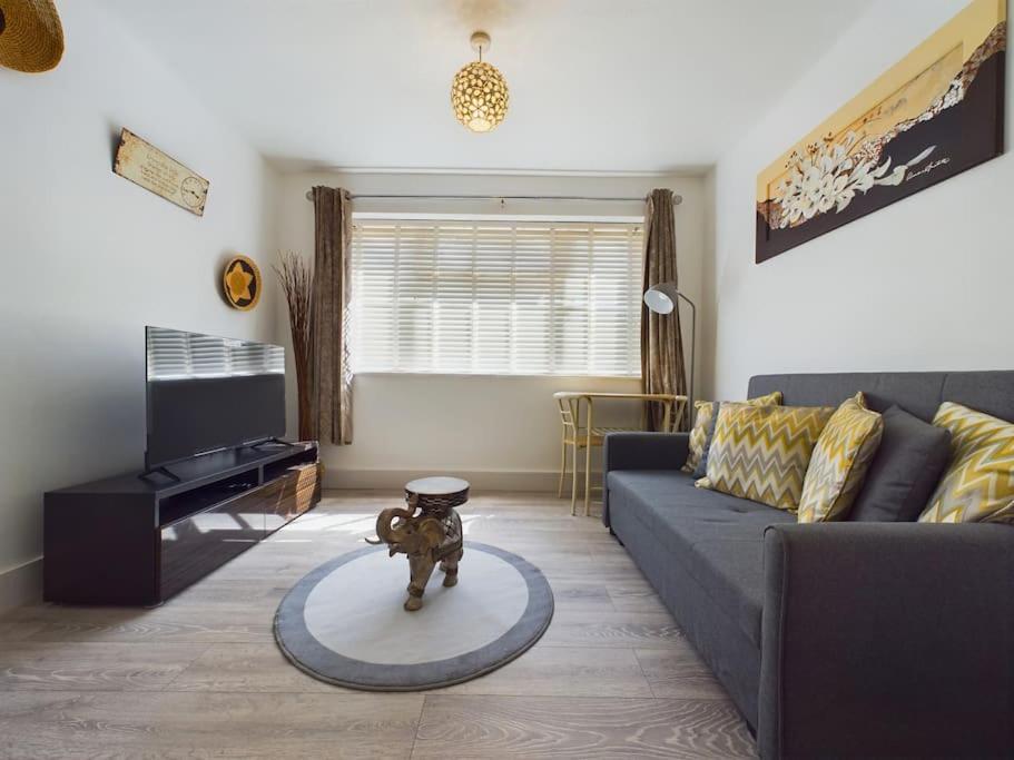 Fabulous Quiet Chelmsford Apartment - Free Parking Exterior foto