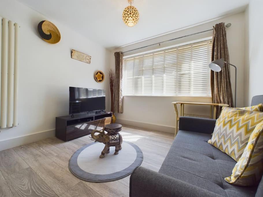 Fabulous Quiet Chelmsford Apartment - Free Parking Exterior foto
