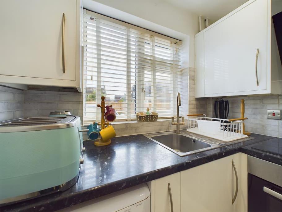 Fabulous Quiet Chelmsford Apartment - Free Parking Exterior foto