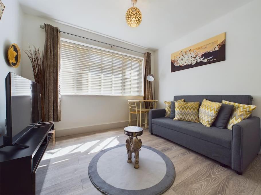 Fabulous Quiet Chelmsford Apartment - Free Parking Exterior foto