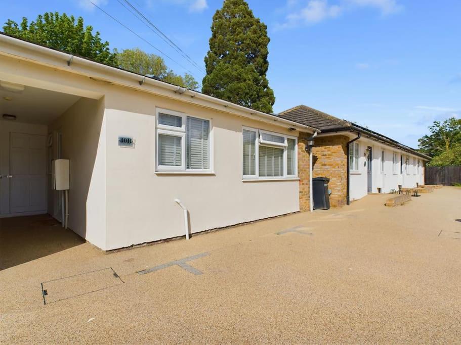 Fabulous Quiet Chelmsford Apartment - Free Parking Exterior foto