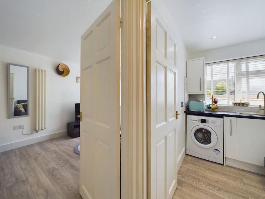 Fabulous Quiet Chelmsford Apartment - Free Parking Exterior foto