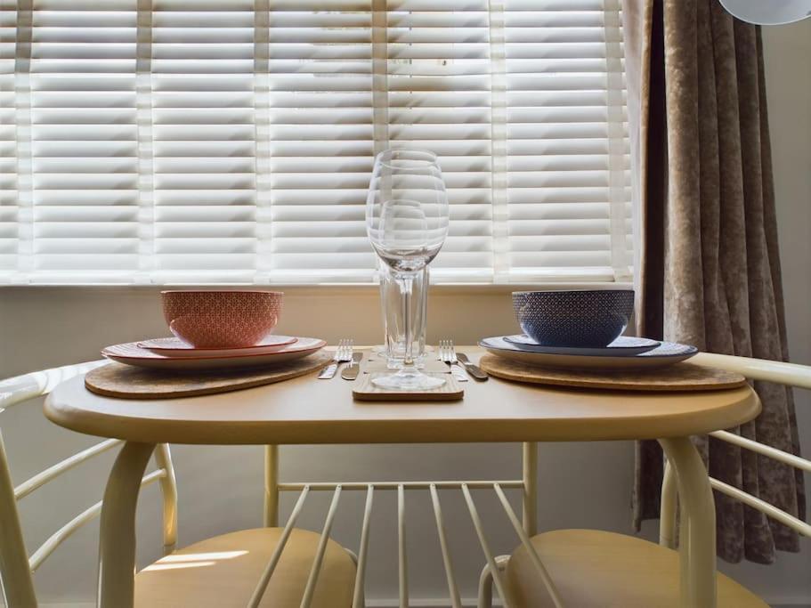 Fabulous Quiet Chelmsford Apartment - Free Parking Exterior foto