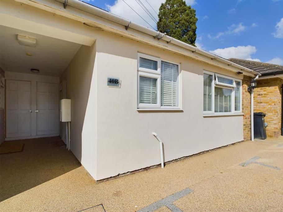 Fabulous Quiet Chelmsford Apartment - Free Parking Exterior foto